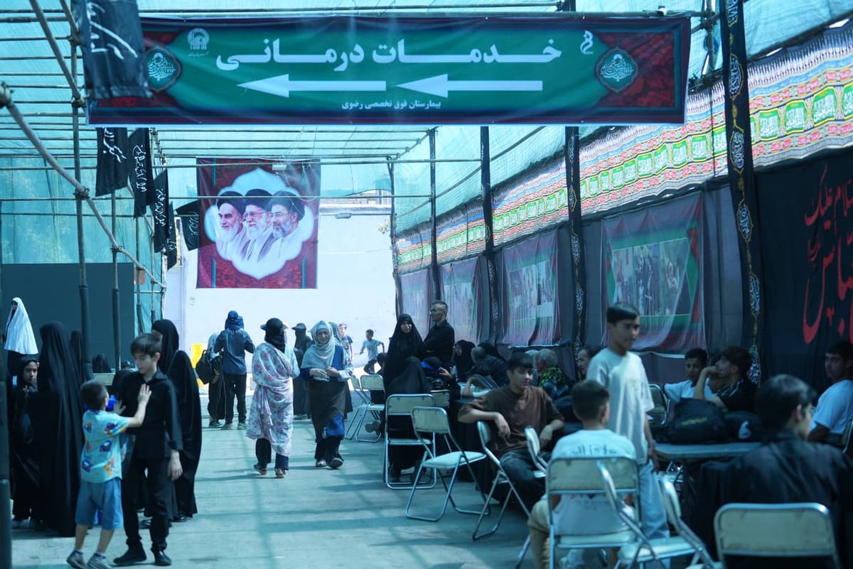 اینجا زائر هم پذیرایی می شود، هم درمان