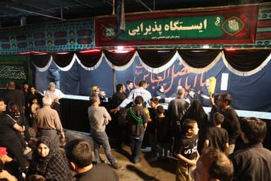 خدمت رسانی موکب امام رضا(ع) بیمارستان رضوی به زائران چهل وهشتم؛ پذیرایی و درمان رایگان روزانه هزاران زائر.