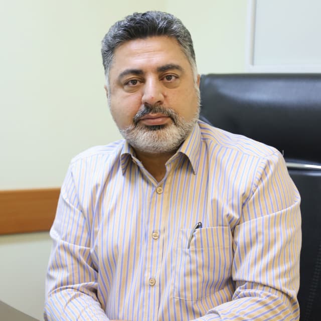 دکتر ایرج وثوق